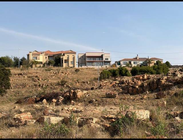 LAND FOR SALE IN NOORDHEUWEL
